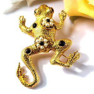 Vintage Frog Brooch Cabochon Rhinestones in Eyes, Legs, Torso Faux Pearl Figural
